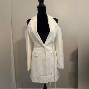 Club L Blazer White Cold Shoulder Size 2